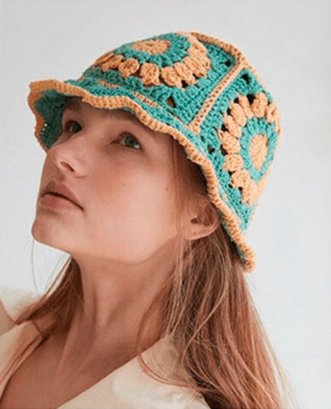 Groene Crochet Bucket Hat met Geel Bloempatroon