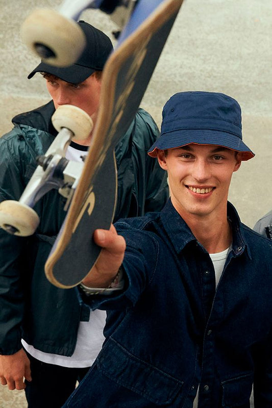 Waarom zijn Bucket Hats een must-have voor Heren?
