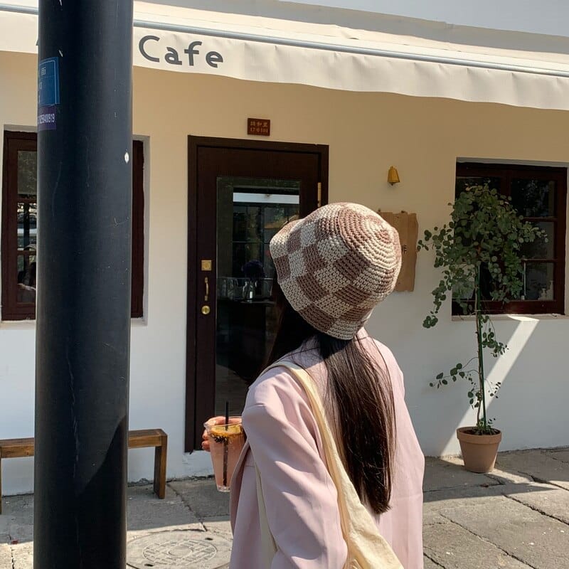 Beige Dambord Crochet Bucket Hat