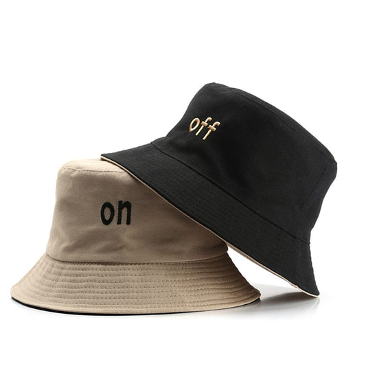 Beige Reversible Bucket Hat met "On-Off"